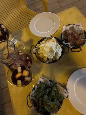 El Patio De Los Pasajeros