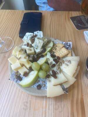 Sabaters Vinos Y Tapas