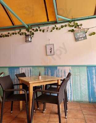 Paraiso Beach Tapa Bar