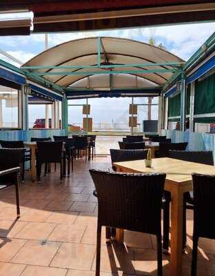 Paraiso Beach Tapa Bar