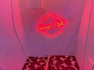 Chicago Style Pizza Ferraz