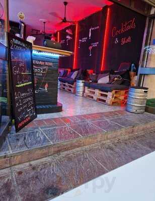 Plan B -el Danes-the Danish Bar