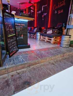 Plan B -el Danes-the Danish Bar