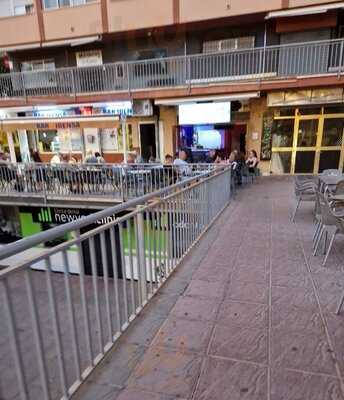 Plan B -el Danes-the Danish Bar