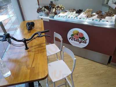Heladería Arazá Gelatería & Chocolatería