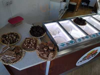 Heladería Arazá Gelatería & Chocolatería