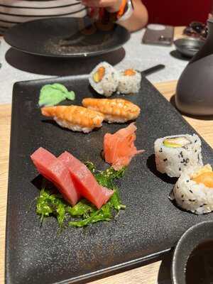 Koi Asian Restaurant - La Plaza