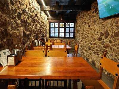 Tapería Balborraz Y Braseria Dónde Emi