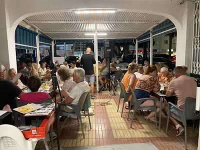 Joanne's British Cafe