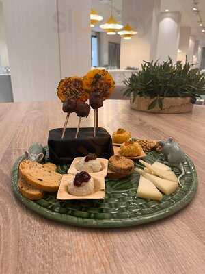 Restaurante Awa Nazarí