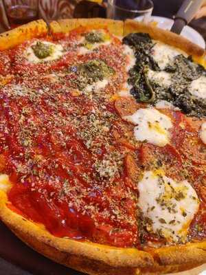 Chicago Style Pizza Maudes