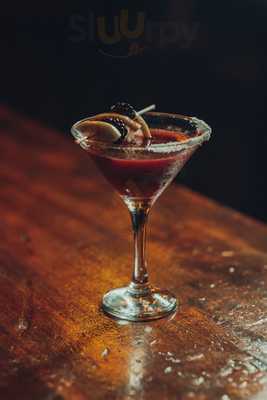 Blukla - Food & Cocktail Bar