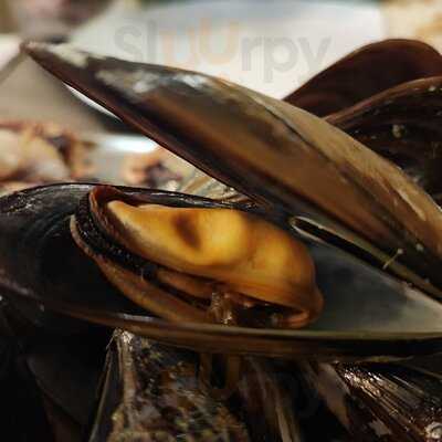 Redes Compostela. Mariscos & Tapas