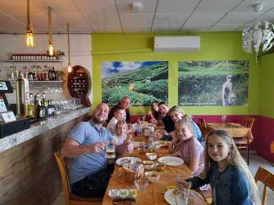 Taj Mahal Indian Tandoori & Curry