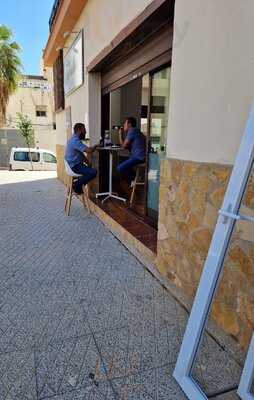 Miabu Cafetería, Bar & Tapas