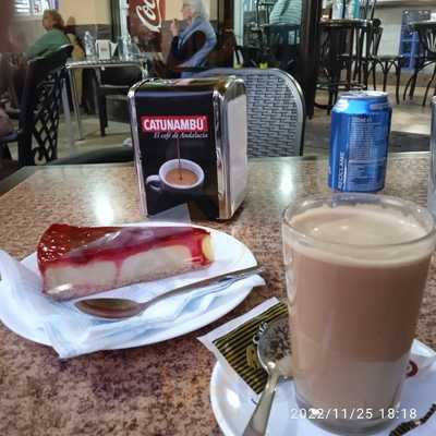 Panadería-confidería Avenida Ii.