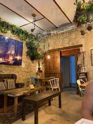 El Palacete Resto & Brunch - Photo 7