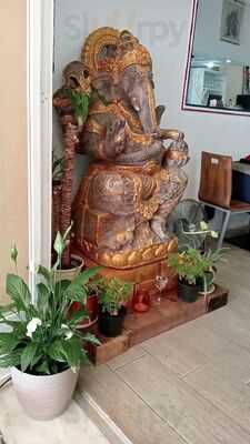 Magnathai Restaurante & Bar