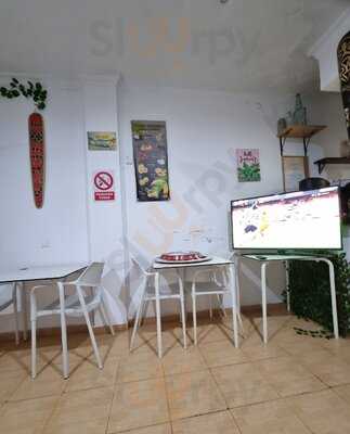 Waikiki Bar Los Boliches.