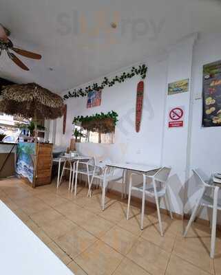 Waikiki Bar Los Boliches.