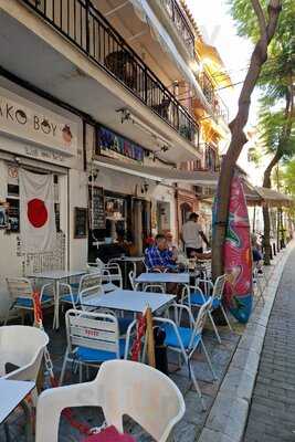 Waikiki Bar Los Boliches.