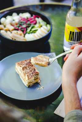 Healthy Hunters (caleido)