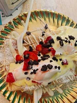 La Fenice | Frozen Yogurt & Creperie