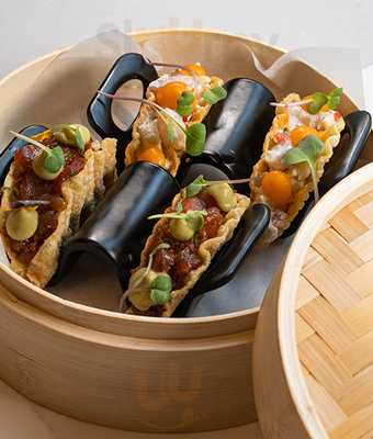 Osadía Nikkei 14 & Sky Bar