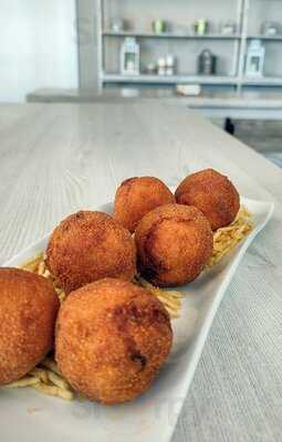 Bar Restaurante Di Triana