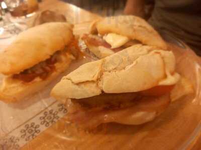 Casa Ángeles Taberna-ultramarinos