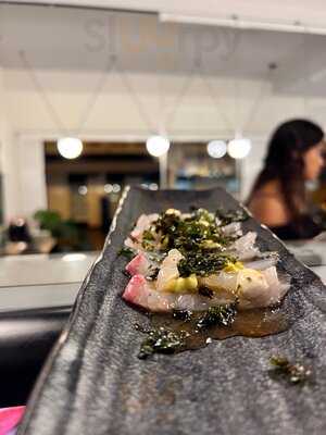 No-vo Med & Sushibar