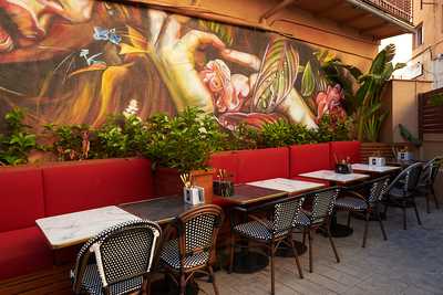 V Modern Italian Sant Cugat