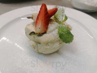 Factory 33 Café Bistrot