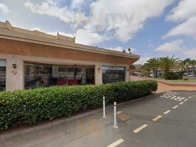 Champs Sports Bar - La Plaza