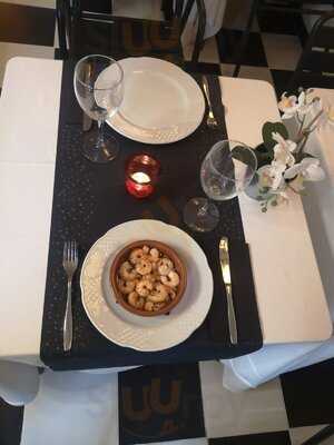 Sandy's Restaurants And Tapas