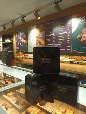 Manolo Bakes