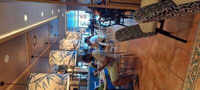 Food Market Restaurant - Photo 7