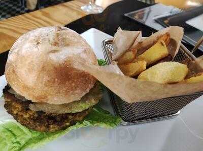 Horvi Brasas & Copas