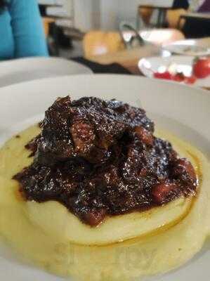 Horvi Brasas & Copas