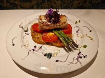 Restaurant Fantastic Real Food