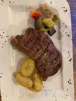 La Gaviota Restaurant