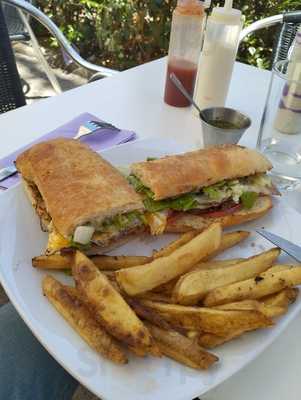 Paseo 42 Venezolano Argentino