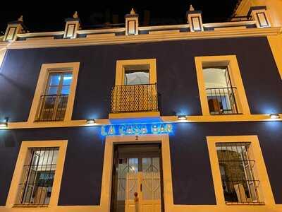 La Casa Bar