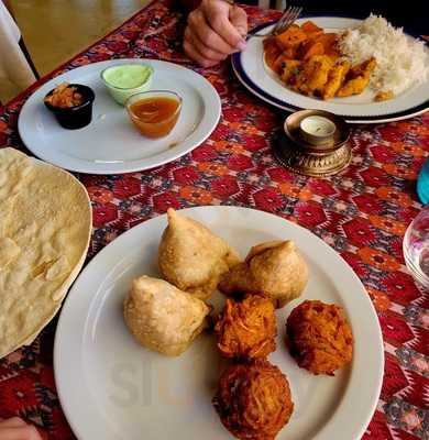 Currys Indian Restaurant