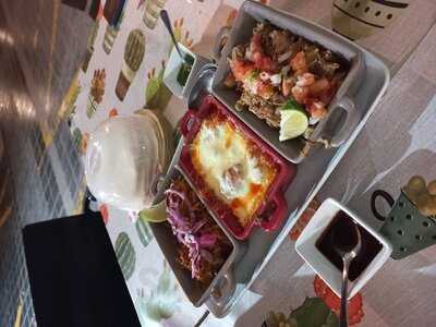 La Cocina De Lupe - Photo 8