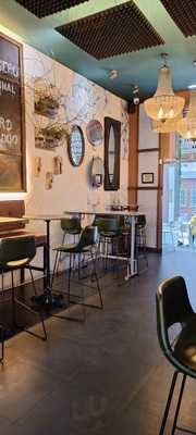 Pedro Pimienta Café & Cóctel