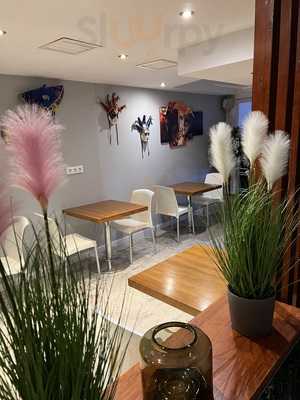 Via Toscane Trattoria