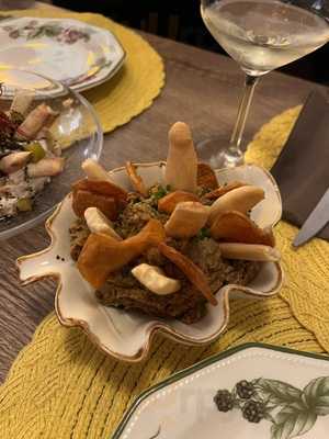 Ultramarinos La Chata