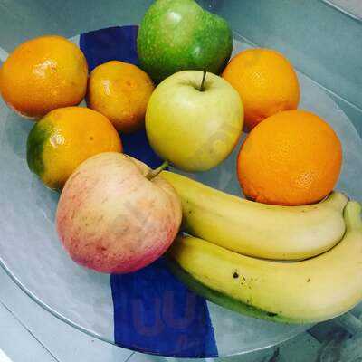 Bar Cafeteria Moment