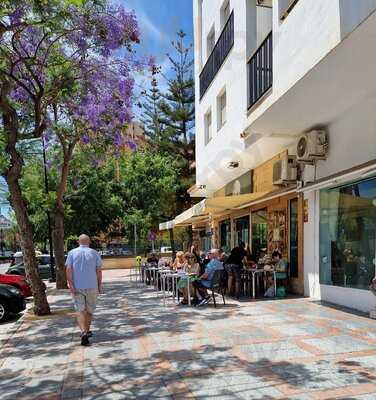 Mt Paradise Gastrobar